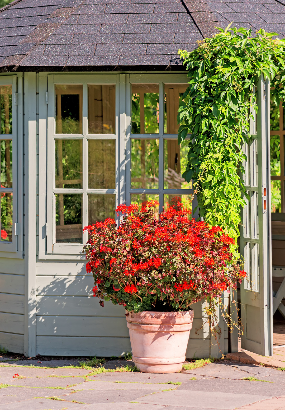Richmond Refurbishments: Summerhouses Richmond Refurbishments: Summerhouses